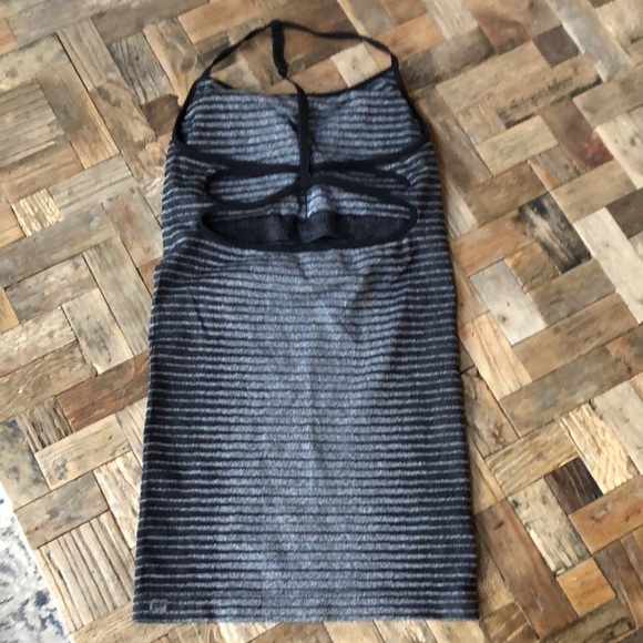 Fabletics Mandy Seamless Gray Black Striped Tank. Size XS - Picture 8 of 13
